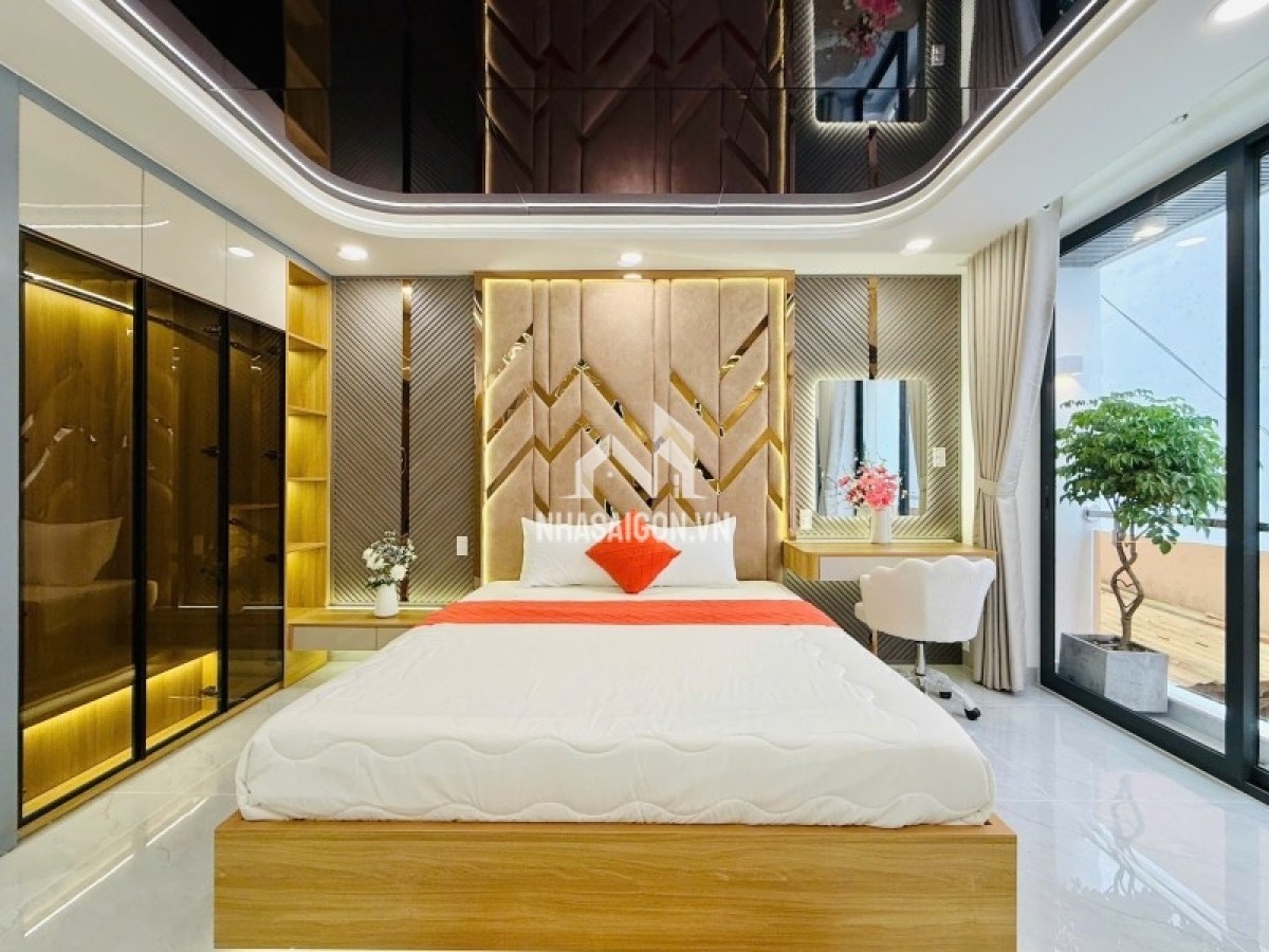 Bán nhà 55m2 Ngang 4 Nở Hậu 4,2m x 13,2m Phạm Văn Chiêu Gò Vấp 6tỷ680